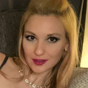 juliarobbiefree