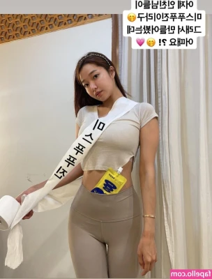 Ohttomom - trying out a new dildo + a new position, it felt so good to feel all