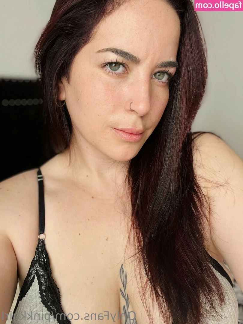 sweetiesuun - I've been a bad girl.. I need to be punished 🙈😈