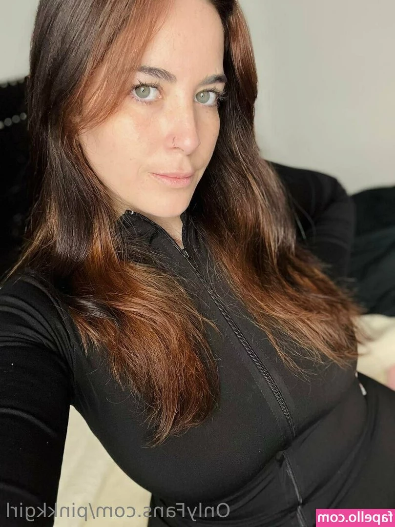 sweetiesuun - No Caption needed, send me a DM and let's have some fun