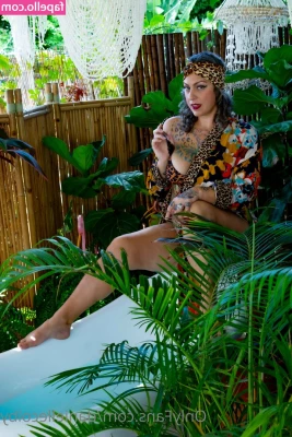 Danielle Colby [ danielle-colby ] - woke up feeling extra soft   who wants to touch