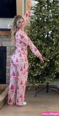 Melissa Fakler [ melissa-fakler ] - New red vegan leather pants 🔥🔥