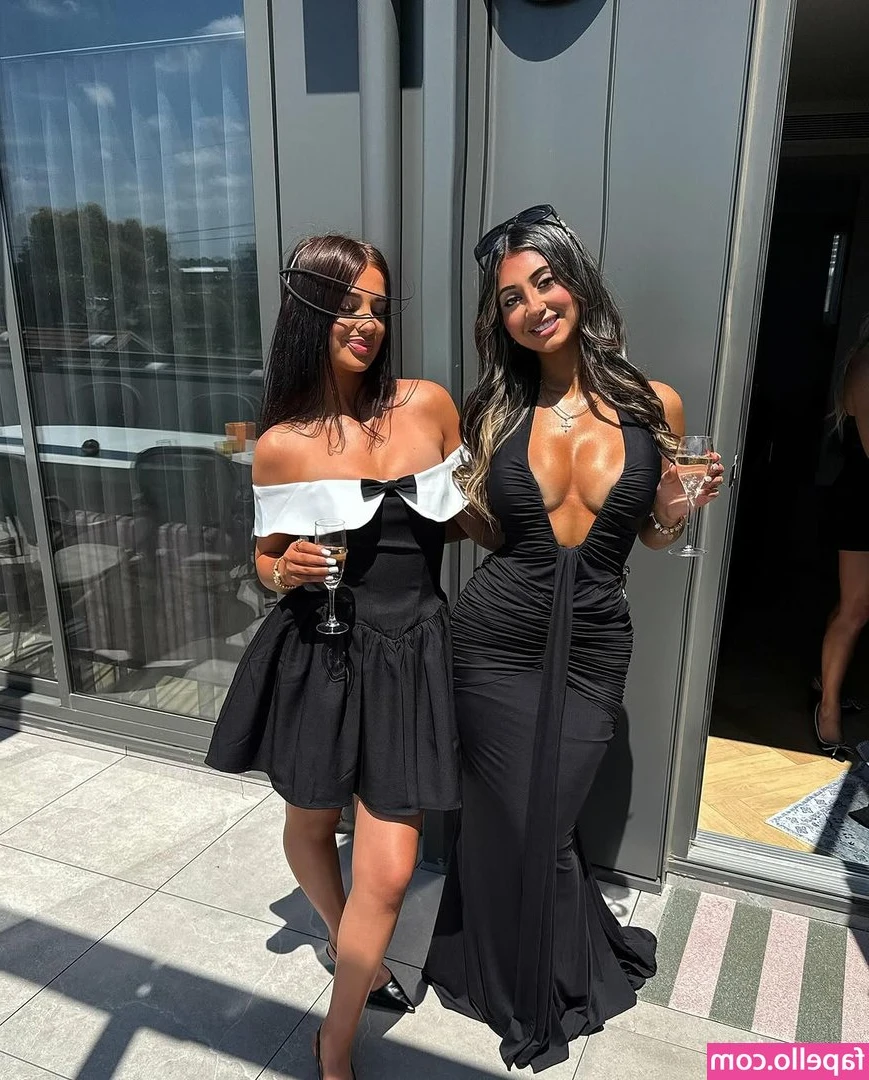Amelia Cini [ amelia-cini ] - That account is the reason my only fans Finna be lame as fuck I