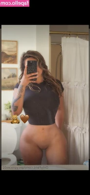 Ro.xee [ ro-xee ] - Happy Wednesday 💜 cleaning out old content to make room for some