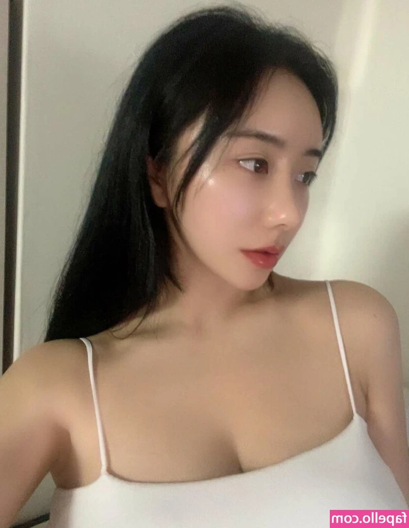Episode - Yeji [ episode-yeji ] - Cute little pixie