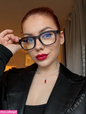 Jannaxrina - Se lo chupa y no para hasta qué acaba. 💦  Col. @canabbis420