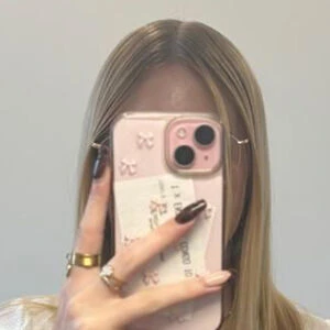 Fanny_crt8