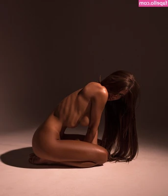 Dina Brusnichkina [ dina-brusnichkina ] - How many times have you jerked off to me and my girls!? 🔥😈🔥