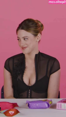 Lili Reinhart [ lili-reinhart ] - NEW VIDEO IN YOUR DMS 😍😍😍