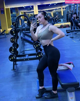 Ale Vargas [ ale-vargas ] - Update: My roommate was playing with my cock yesterday 🥹🥵🥰