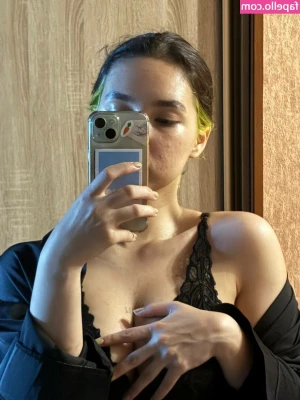 Adellene - Do you want to join me in the bathtub?😉