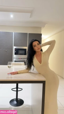 Linda Jarani [ linda-jarani ] - remember boys dick pics are $10 and videos are $20 .. be a gentlemen