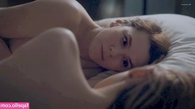 Anna Friel [ anna-friel ] - My mate's sleeping in the room, so I sneak onto the balcony to play