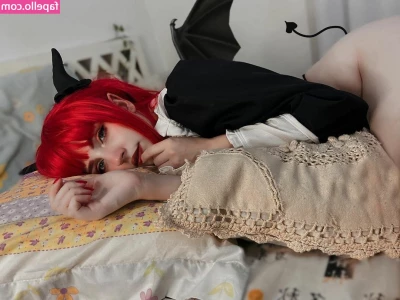 Dudabweber - Extended Clip Preview for this Sexy 3 girl trample  Feat   onyxkimx 