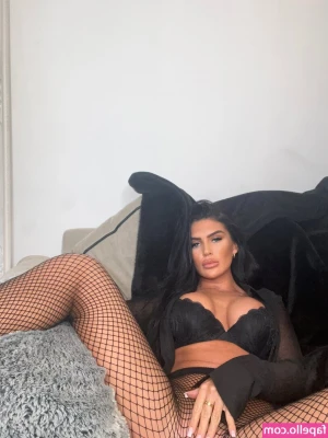 chalieparkes - My birthday is next week 😊 👉👈 spoil me 😘