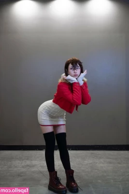 Amandadevil - More feet pics of Mrs  Bubble Tea with a fiery red nail polish  Like