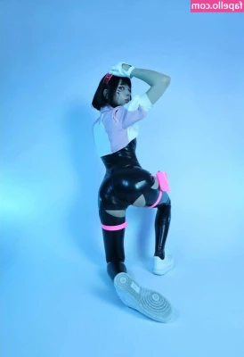 Amandadevil - B amp W Dec 2021