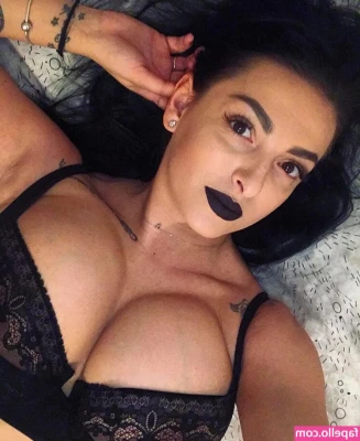Adriana Donici [ adriana-donici ] - FUCK FEST WITH MY BEST FRIEND 🥰👅 Invited my best friend over to