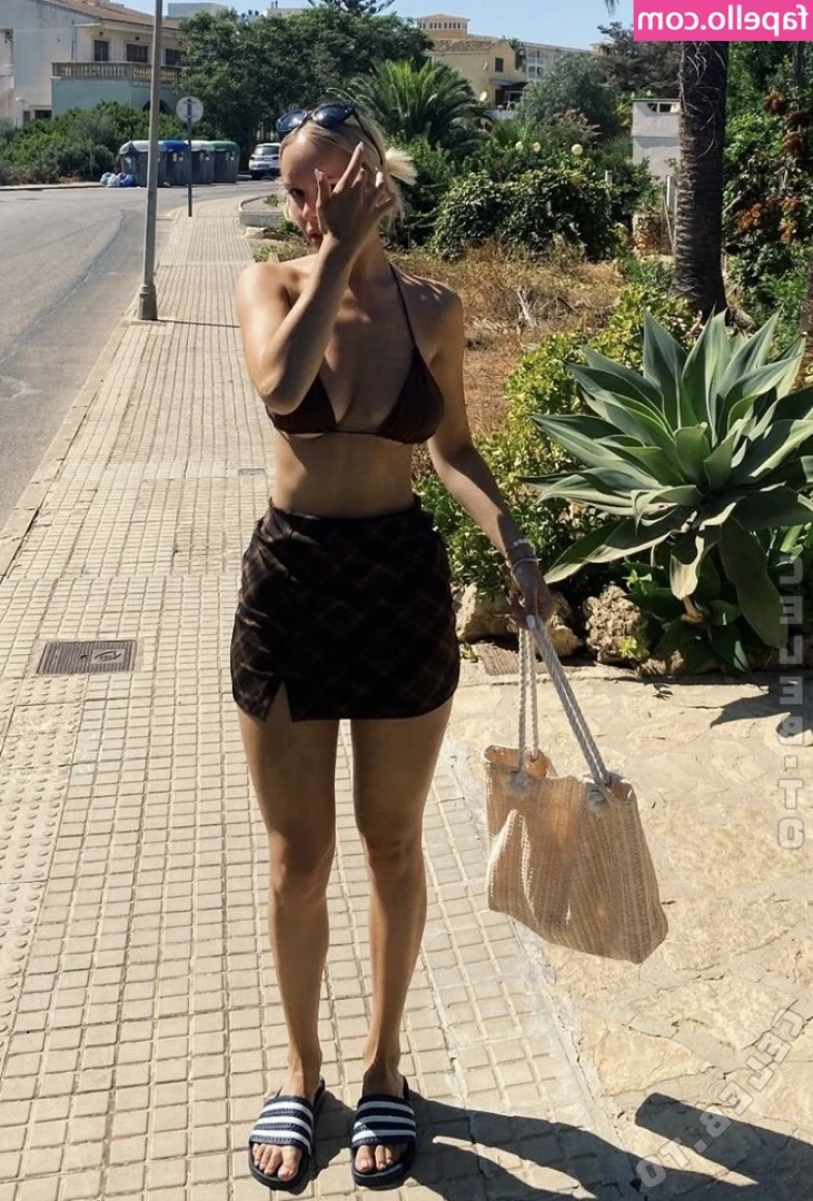 julika.rt [ julika-rt ] - hey there guys .. what should i make for you this weekend?