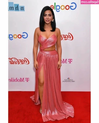 Emeraude Toubia [ emeraude-toubia ] - Part 2. Gotta stimulate the clit while you’re inside of me 😲 god