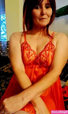 launadavis - In tranced  The eye contact