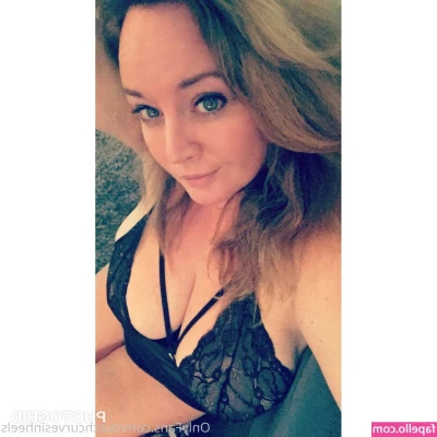 dutchcurvesinheels - Massage 💦