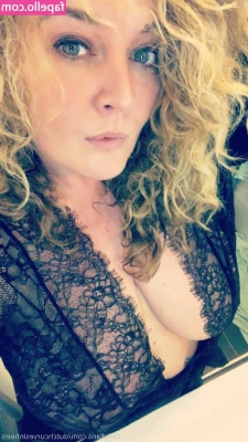 dutchcurvesinheels - Pool JO renew is in your dm ☀️💦