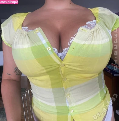 Lea Winona [ lea-winona ] - I don't use panties under my panties🥰👍 My main clothing is a