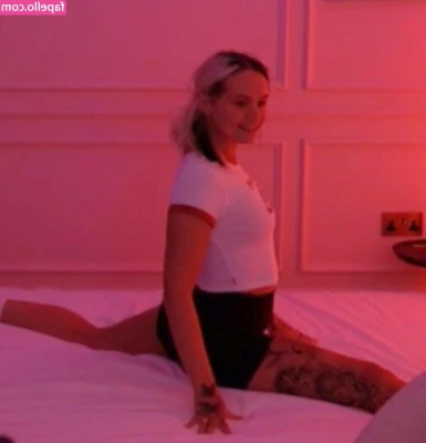 Talia Mar [ talia-mar ] - I wish you were here to cuddle with me 🥹
