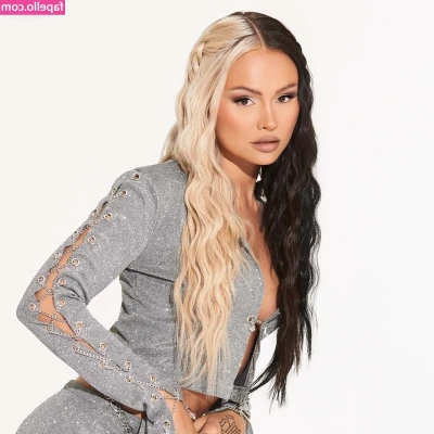 Talia Mar [ talia-mar ] - OUT BEING A NAUGHTY GIRL 😜 XXX