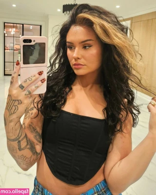Talia Mar [ talia-mar ] - Satin feels nice