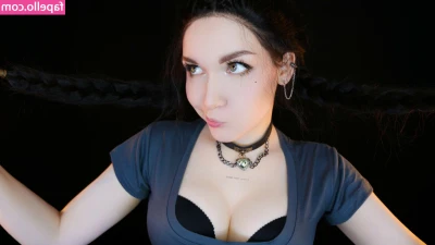 KittyKlaw ASMR [ kittyklaw-asmr ] - Let's see what your packing 🍆🥵🤤  My hot friends and I are