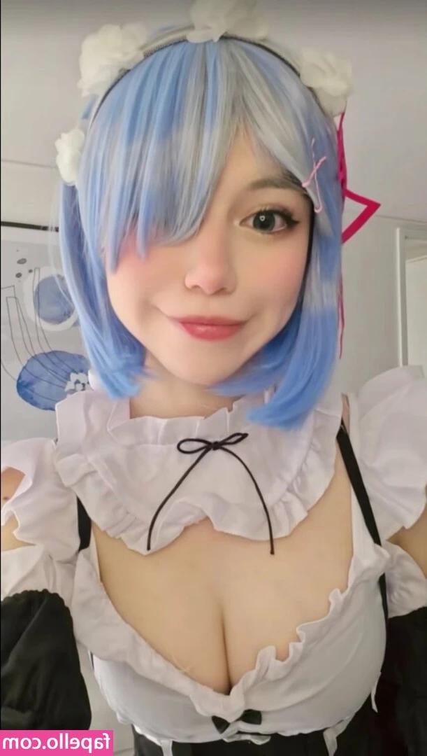 sishumii - Would you cum inside or on my bush?