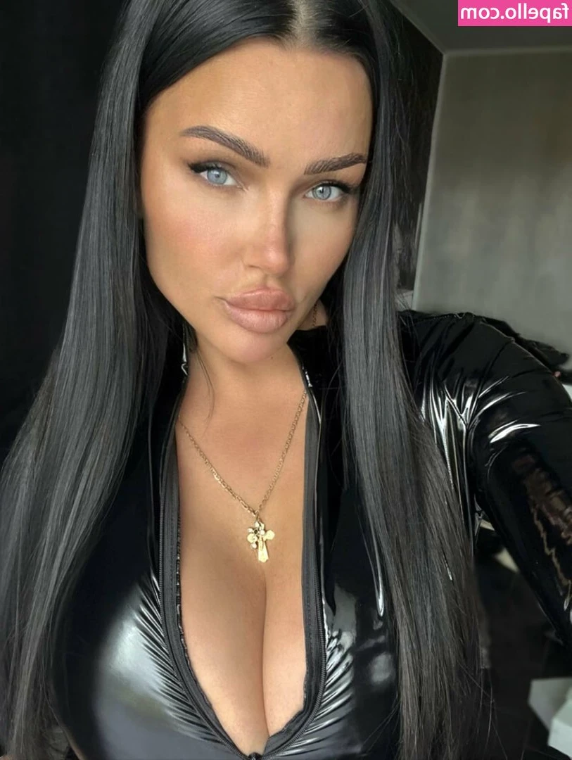 Lady Jenna [ lady-jenna ] - Save a horse, ride a cowboy 🤠 like if you’d volunteer 👅 Check