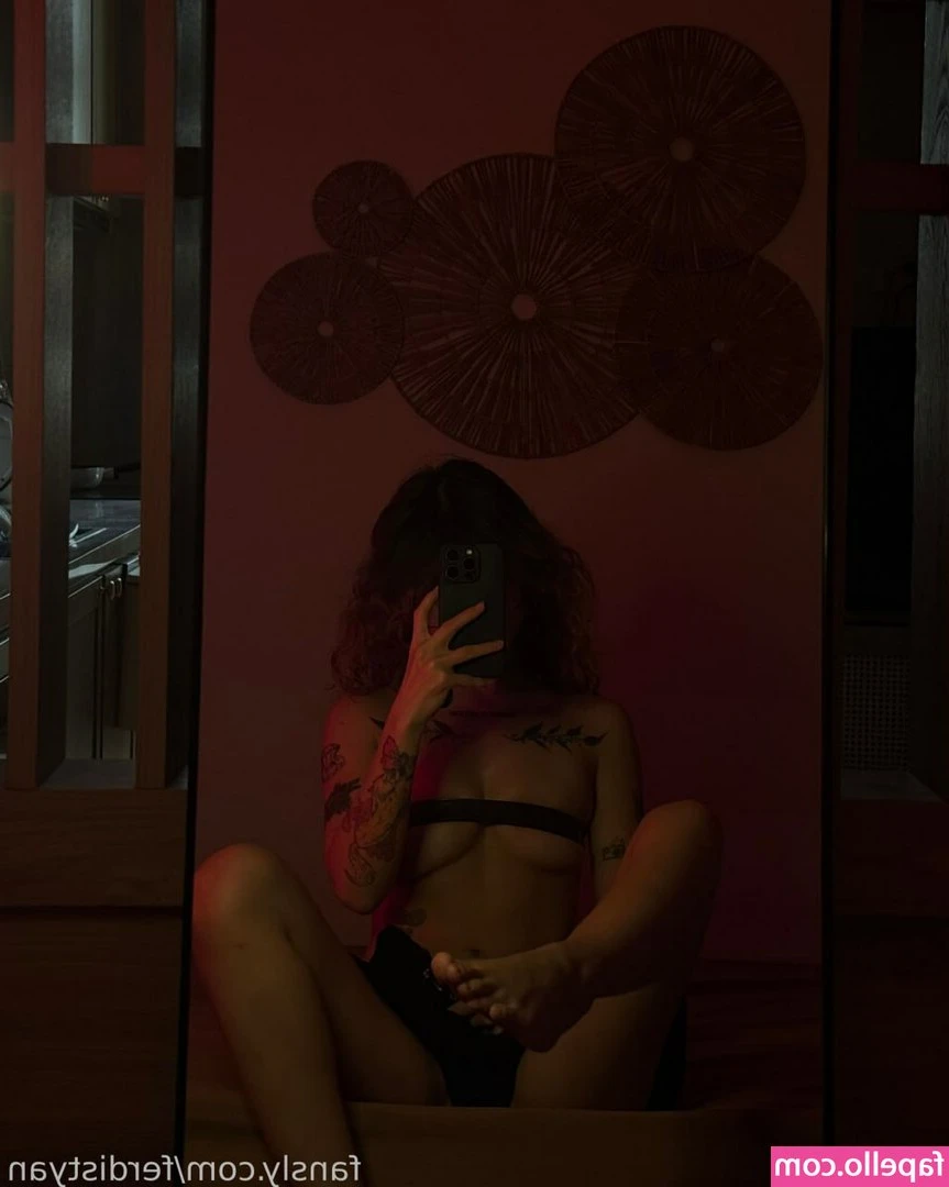 ferdistyan [ ferdistyan-1 ] - Cutie with a booty.