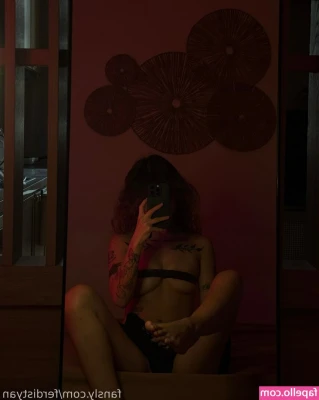 ferdistyan [ ferdistyan-1 ] - Cutie with a booty.