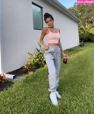 Taylor Alesia [ taylor-alesia ] - Sweet and gentle, but also terribly sexy🤭😛@lianablondy👈 I part 1