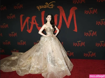 Liu Yifei [ liu-yifei ] - Who is going cuddle with me?😊