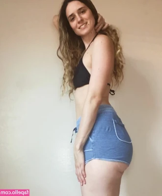 Delilah Sweet [ delilah-sweet ] - get this preview to 100 like and ill drop the full video!! staring