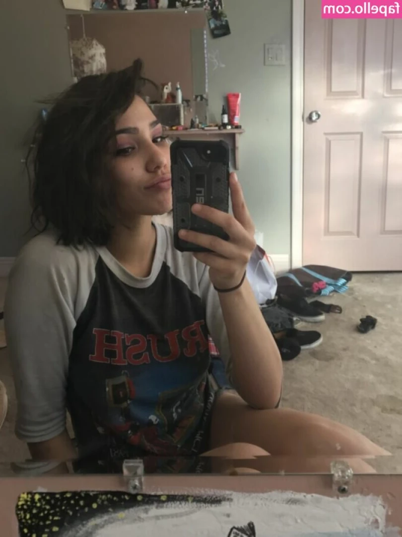 Cameron Keller [ cameron-keller ] - Sorry I haven’t replied to messages today guys! Haven’t been well