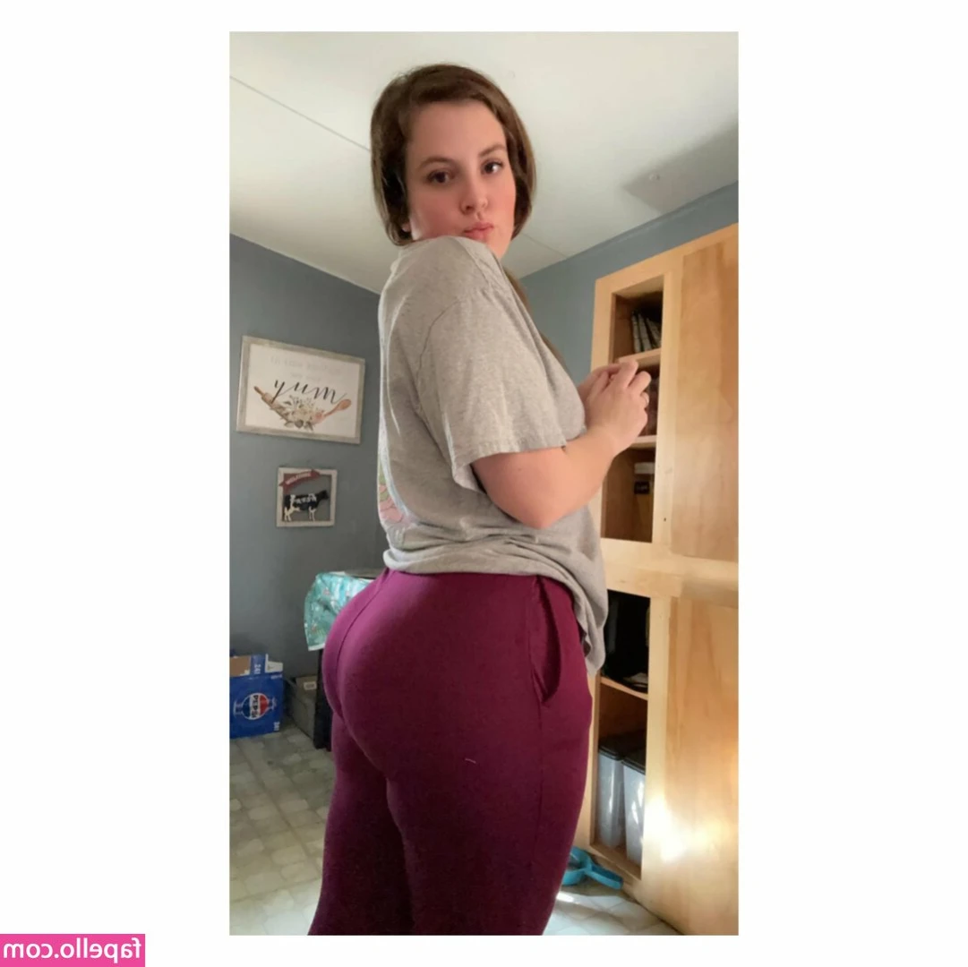 Brooklyngene12 - On your knees and get ready to suck my huge strap on cock. I want the
