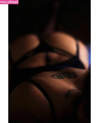 Sofi Fernández [ sofi-fernandez ] - I love it when my bitches try to look sexy for me  Yes Daddy love