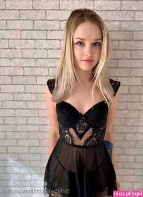 nastya_key [ nastya-key ] - Do you want to taste my thick cock