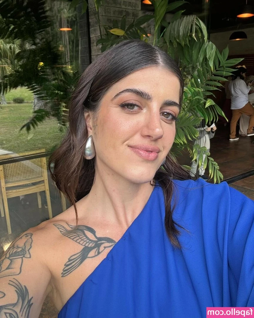 Luiza Maffort [ luiza-maffort ] - "You have such beautiful eyes... can I have them?"