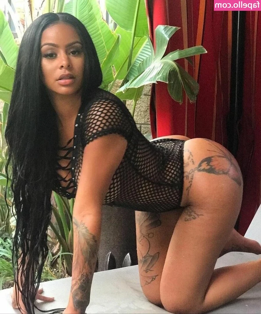Alexisskyy - HAPPY THANKSGIVING 🍁🍽🦃  IM SOOO THANKFUL FOR ALL YOU