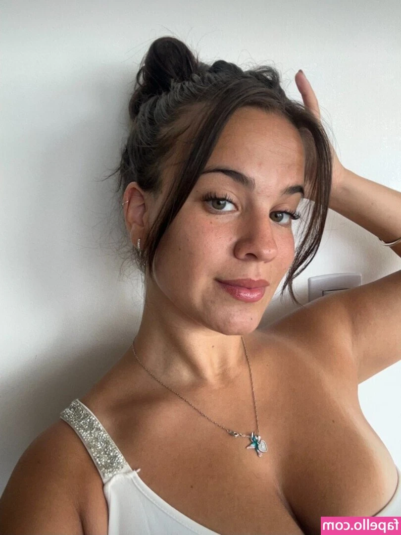 Mary_gracee [ mary-gracee ] - I know you want in