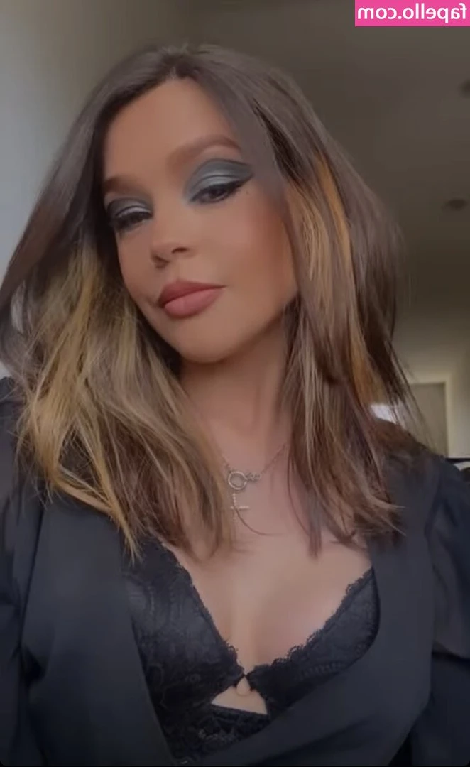 Thiessa Thiessita [ thiessa-thiessita ] - Kiss it? 🥺