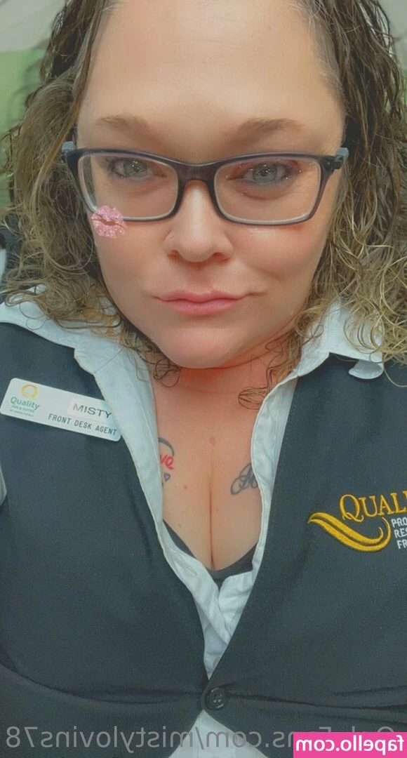mistylovins78 - Happy hump day
