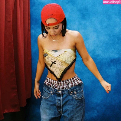 Becky G [ becky-g ] - Sorry for waiting, here is your favorite 🦪. 𝑰 𝒘𝒊𝒍𝒍