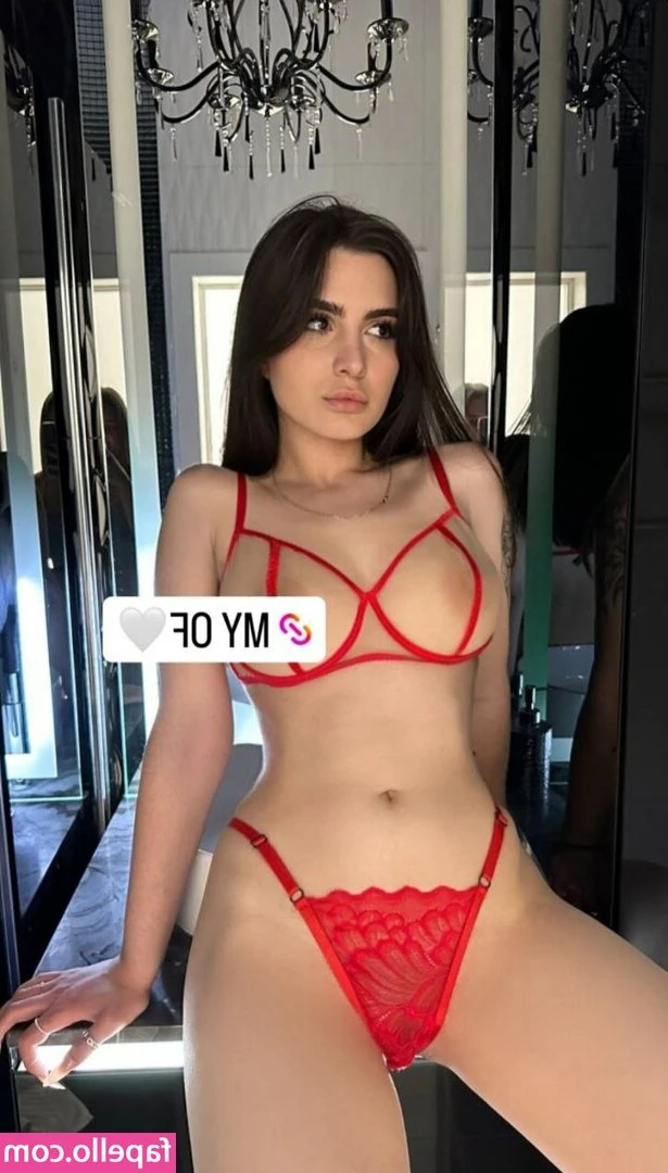 Vanessa Zatuliveter [ vanessa-zatuliveter ] - Do you like it when I scrunch them?